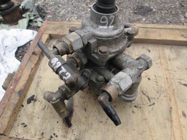 29272 Кран управления тормозами прицепа 0481061248 DAF IVECO MAN MB Mercedes Volvo Рено магнум 440